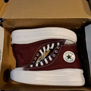 Converse HI US 9 Womans Red/Burgandy White
